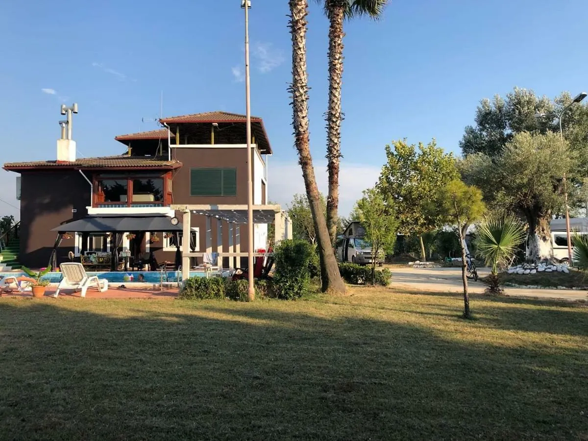 Villa Curti Kavaje 0*,